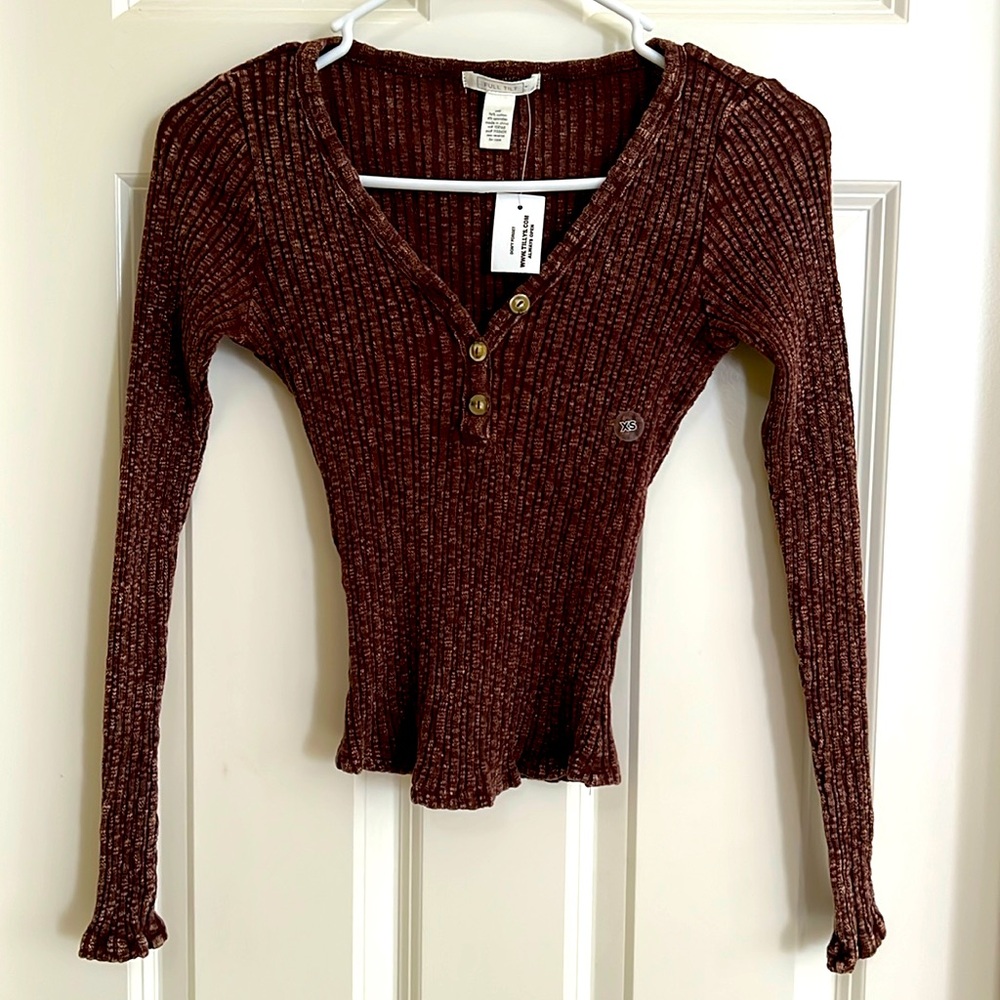 Full Tilt Brown V-Neck Sweater with Ribbed Knit and Flared Hem